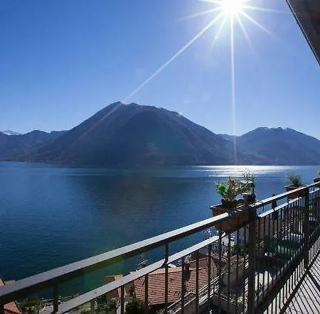 Silver Lake Apartment Argegno