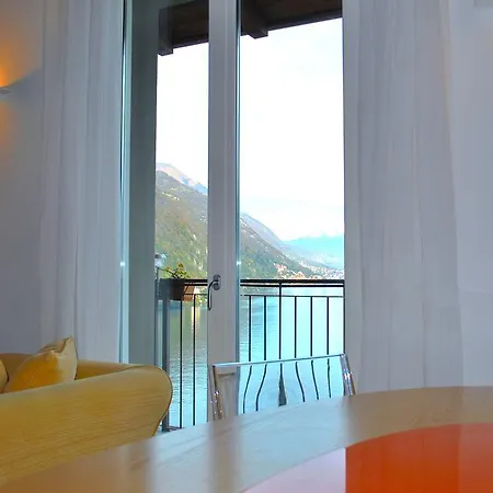 Silver Lake Apartment *